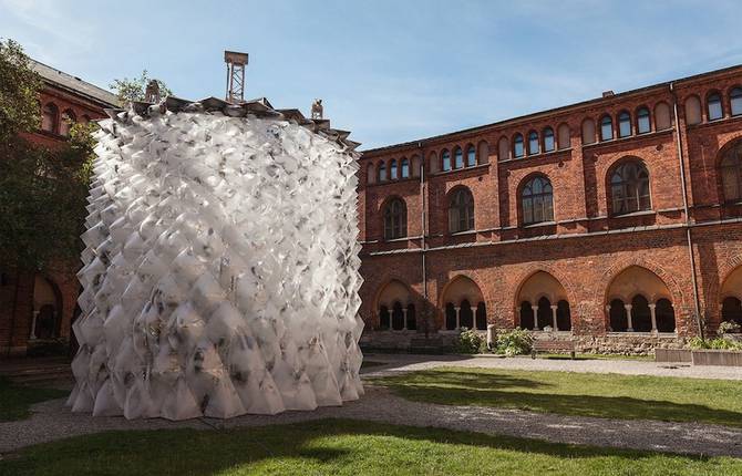 Parametric Glacier Pavilion by DJA