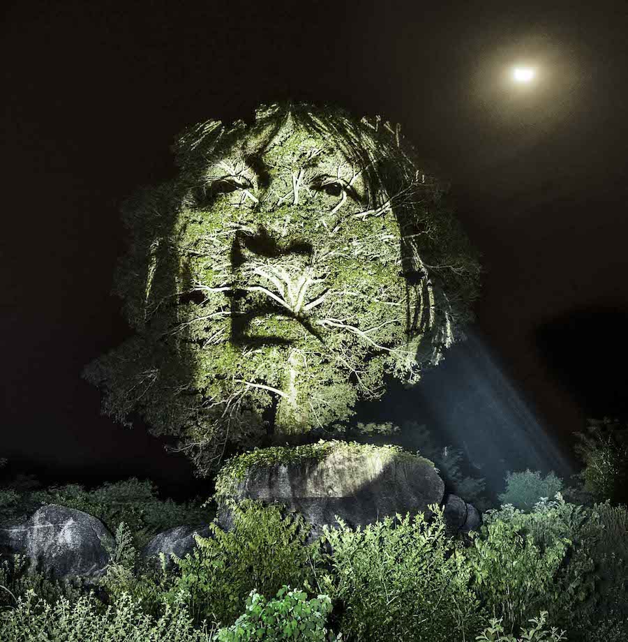 Stunning Video Projections of Indians in the Amazonian Forest-8