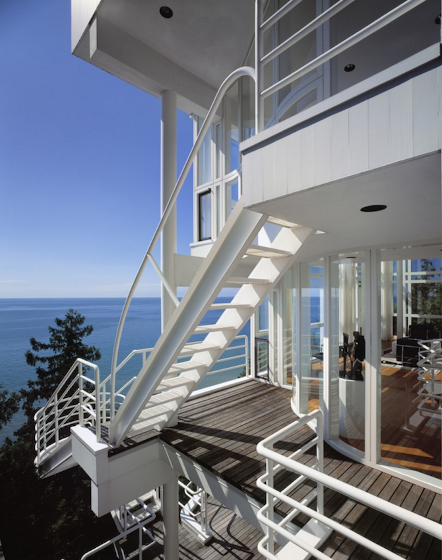 Superb Glazed House Near Lake Michigan-1