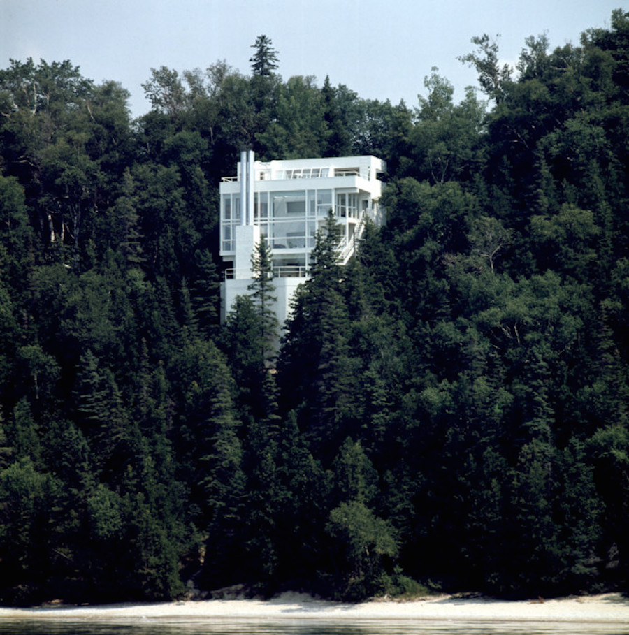 Superb Glazed House Near Lake Michigan-4