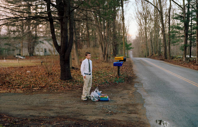 Timeless Pictures of Kids Waiting For the School Bus