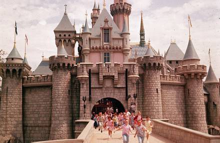 Vintage Pictures of Disneyland’s Opening in 1955