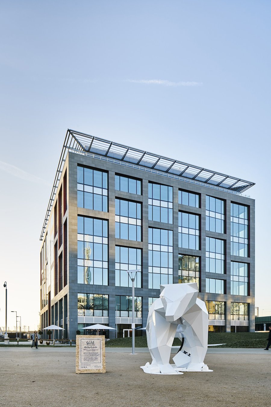 Giant Aluminium Polar Beat Statue in Manchester-5