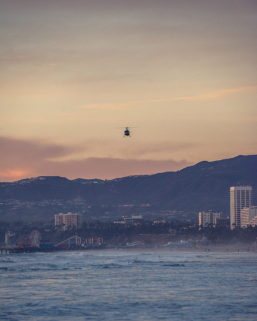 Photo Series of Daily Life in Venice, California-23