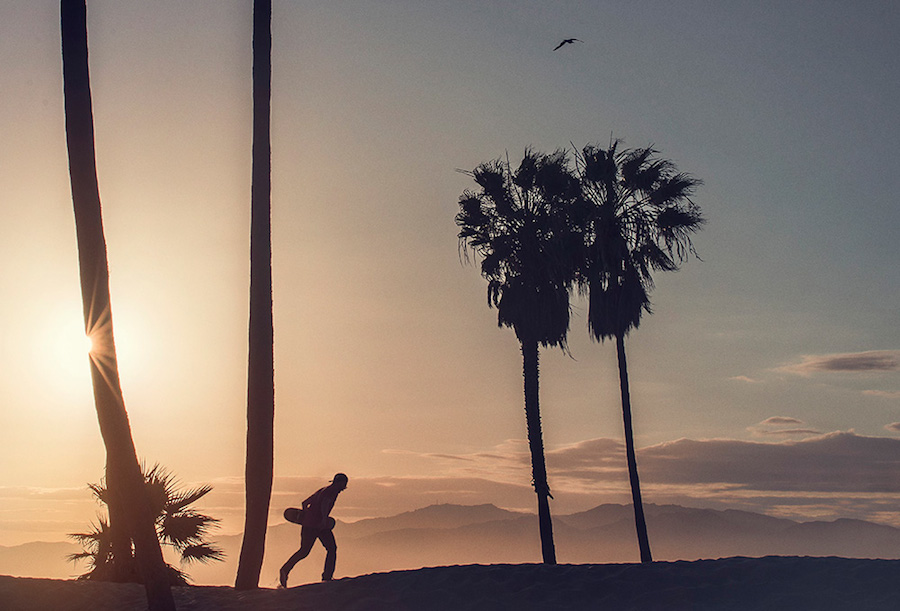 Photo Series of Daily Life in Venice, California-25