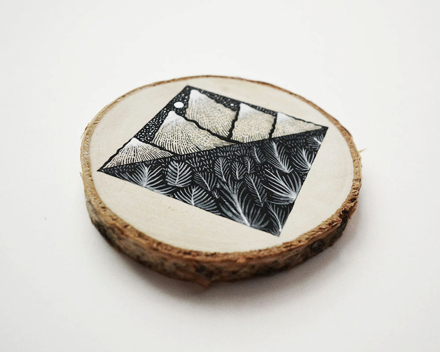 Wood Slices Decorated with Paintings and Illustrations-2