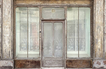 Surprising Pictures of a Ghost Town