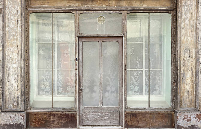 Surprising Pictures of a Ghost Town