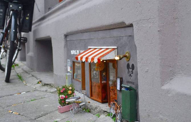 Cute Tiny Shops Created at the Bottom of Buildings