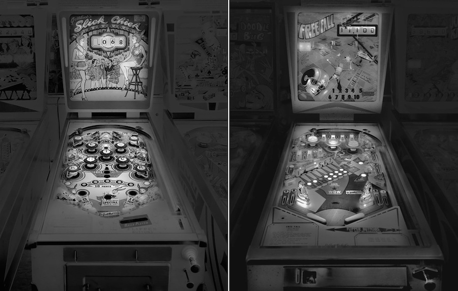 Black and White Pictures of Old Pinball Machines-0