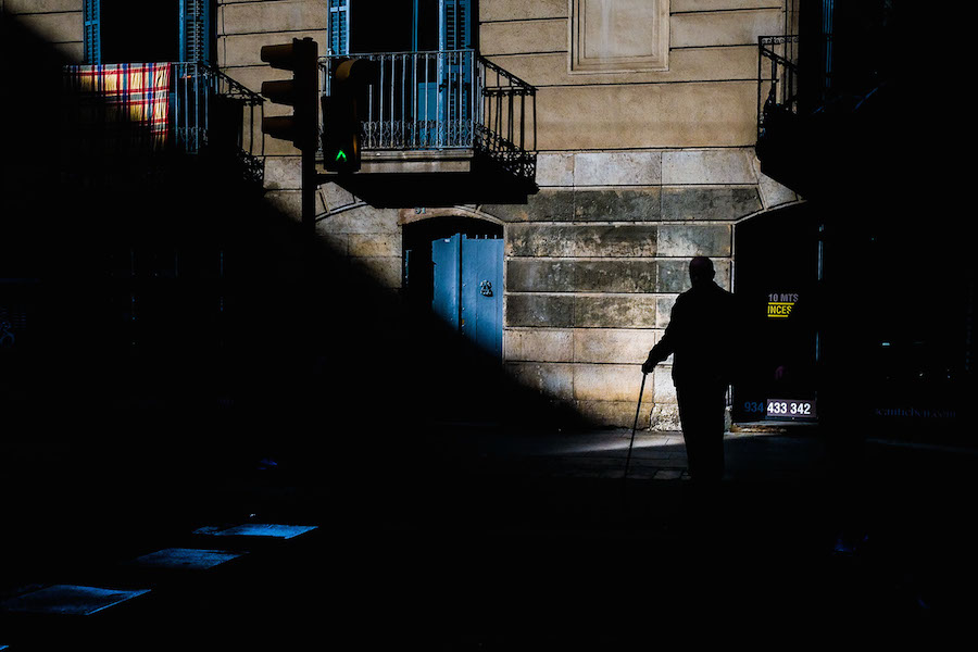 Daily Scenes in Barcelona by Skander Khlif-8