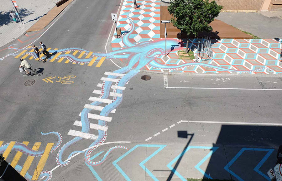 Impressive Giant Paintings on the Concrete by Roadsworth
