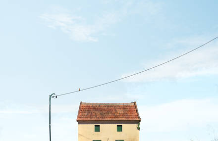 Portraits of Lonely Houses in Portugal