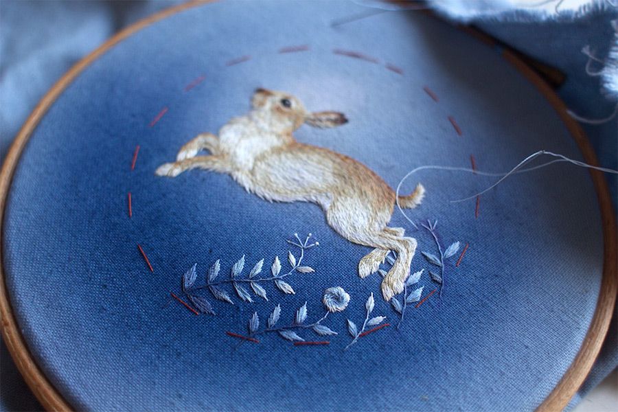 New Tiny Embroideries by Chloe Giordano – Fubiz Media