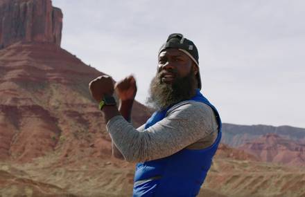 Kevin Hart Unveils the New Apple Watch Nike+