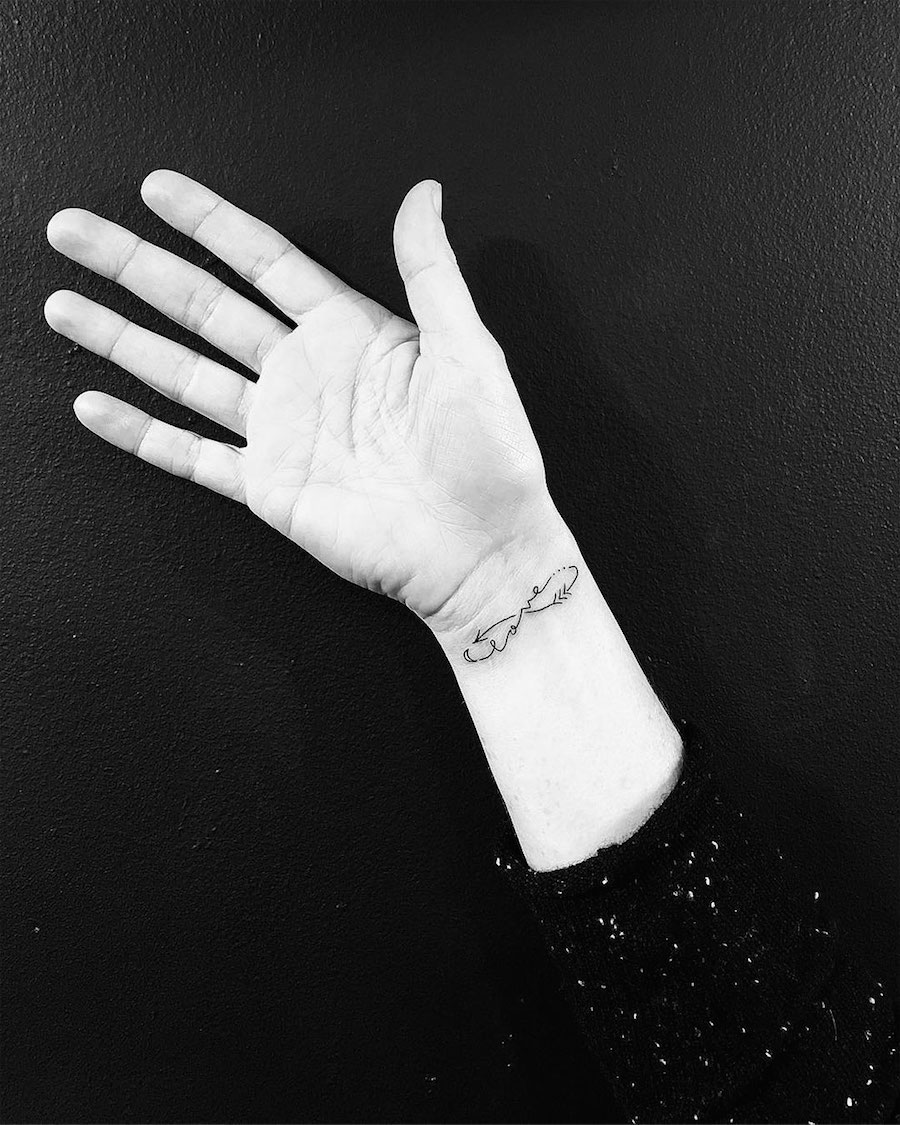 Powerful Black Minimalist Tattoos-20