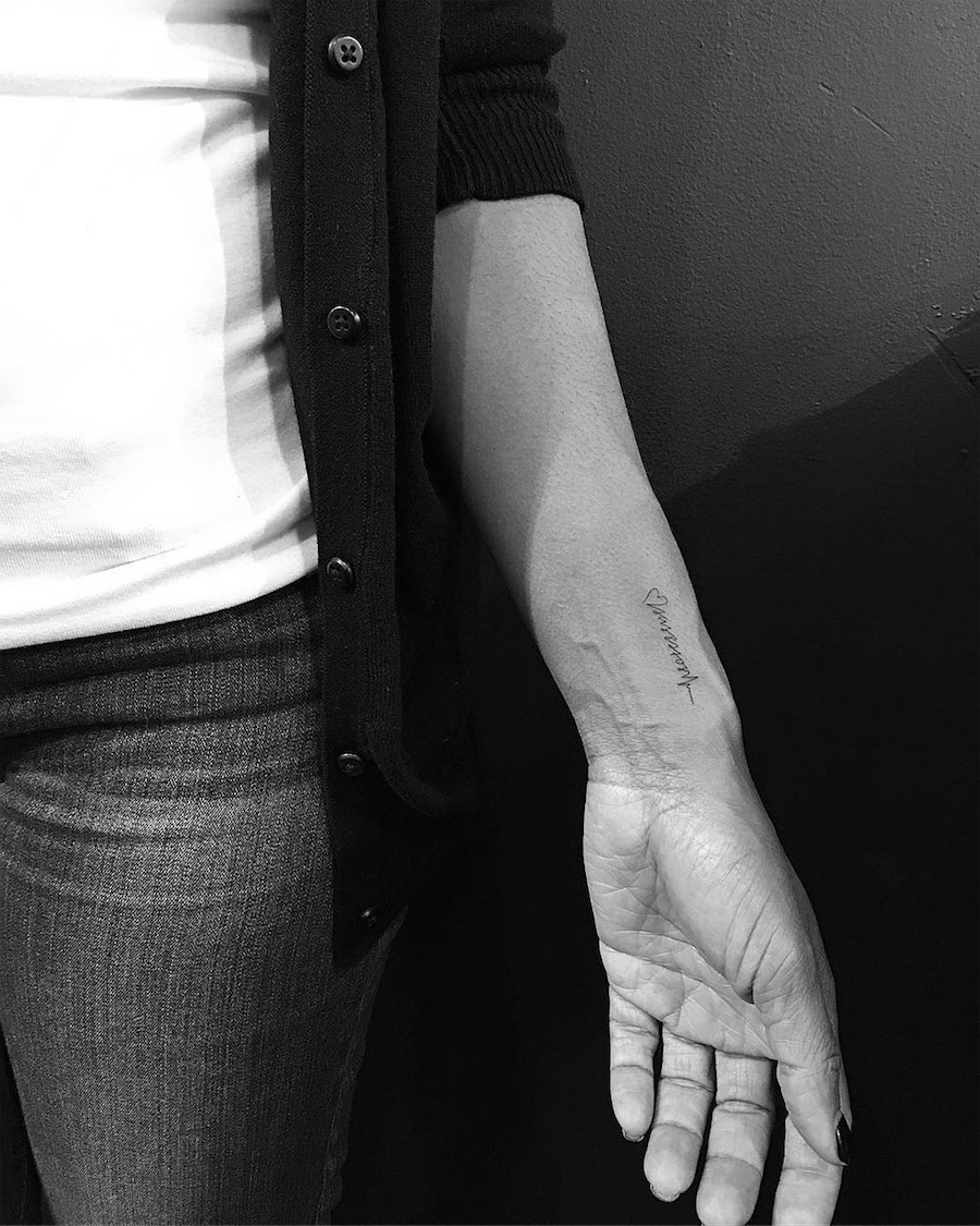 Powerful Black Minimalist Tattoos-21