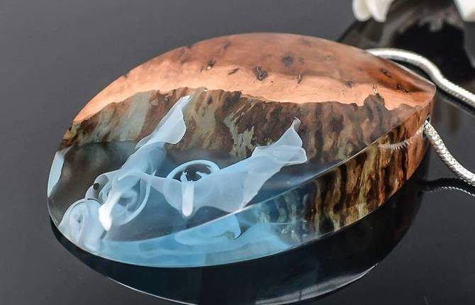 Superb Resin and Wood Jewellery