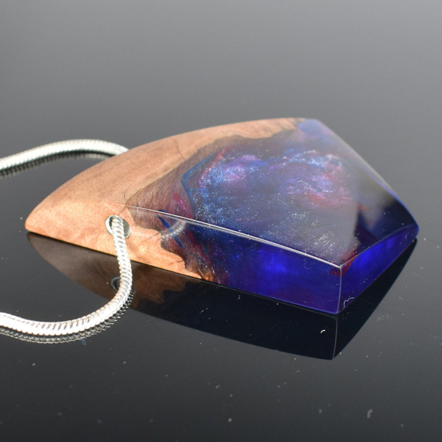Superb Resin and Wood Jewellery-2