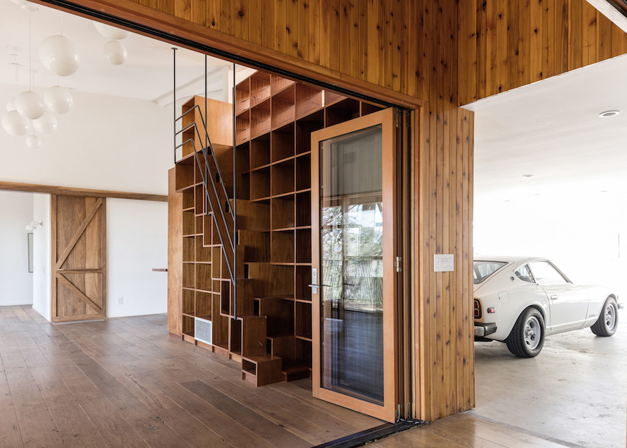 Superb Wooden House Built Around a Cypress Tree in LA-6