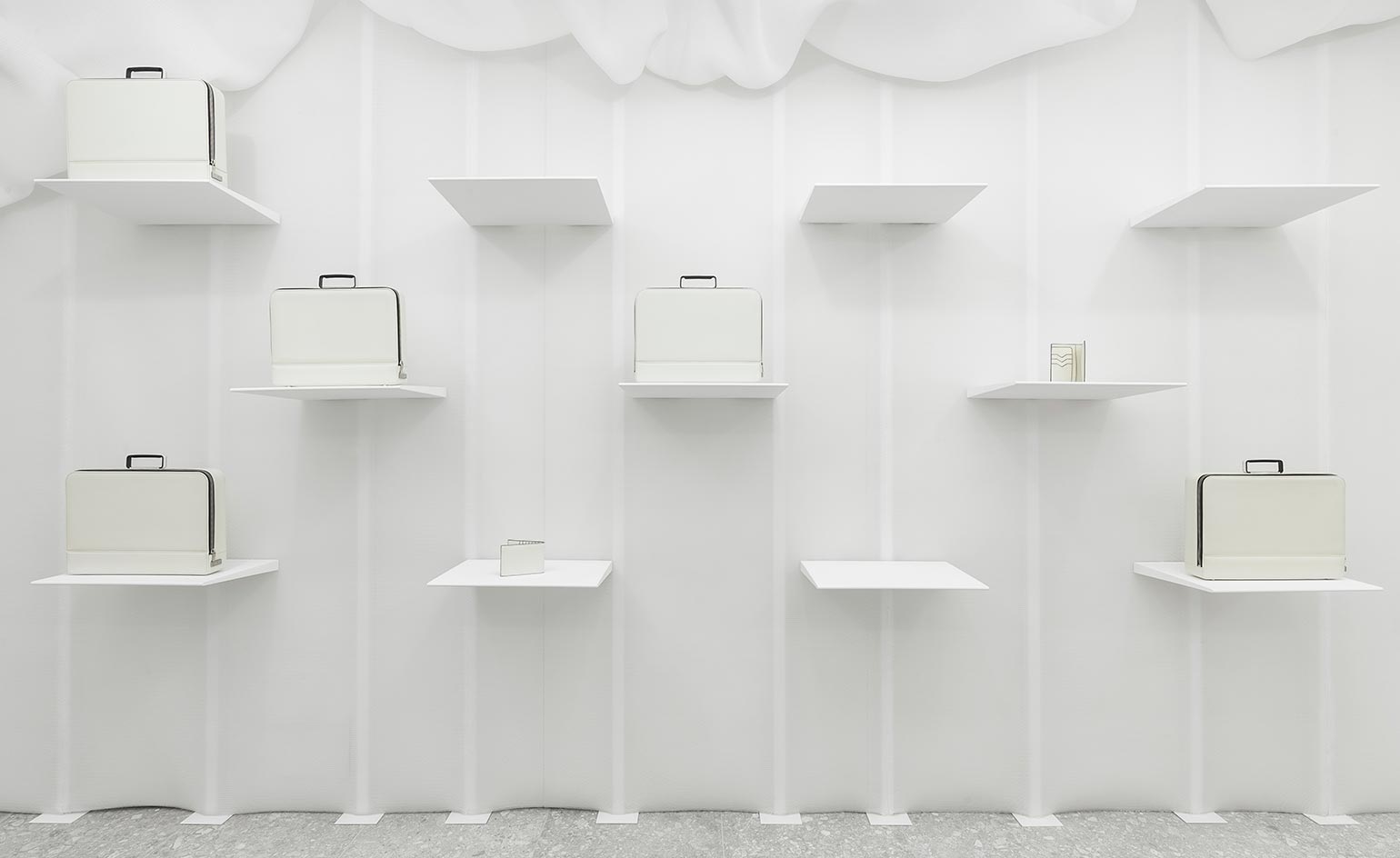 allwhiteshopsnarkitecture1