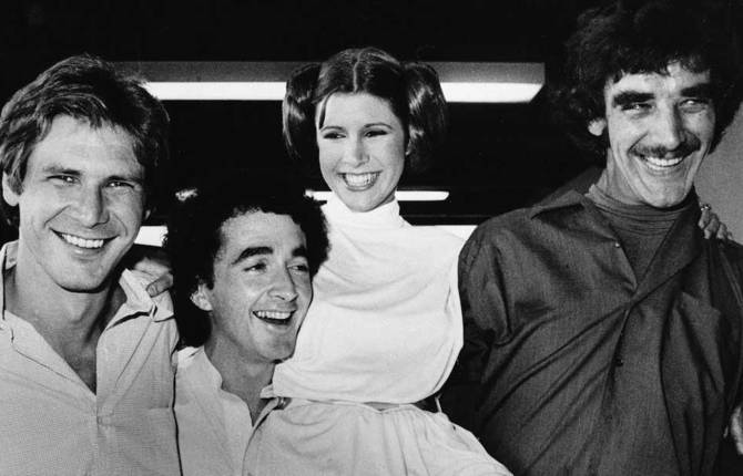 Unique and Rare Star Wars Pictures in Hommage to Carrie Fisher
