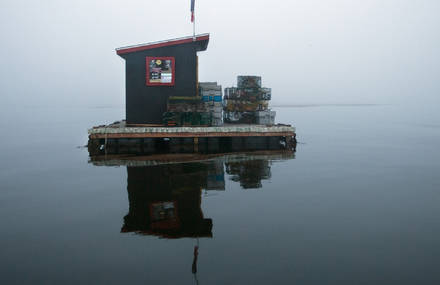 Peaceful Pictures of Fishing Houses on Water