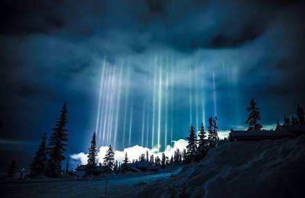 Amazing Pictures of Light Pillars
