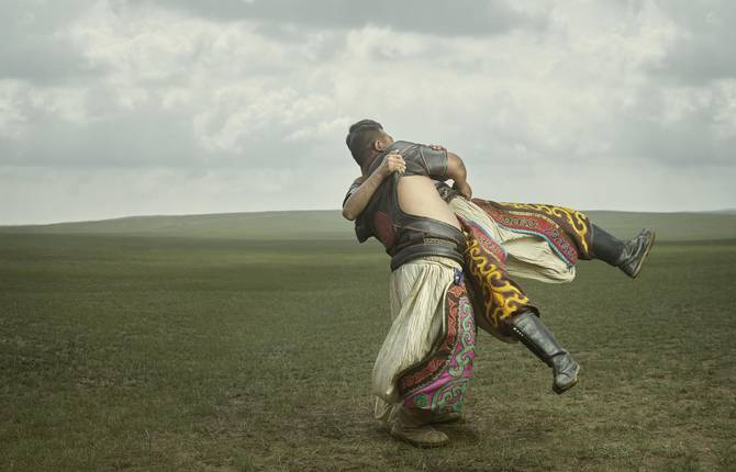 Stunning Portraits of Mongolian Wrestlers