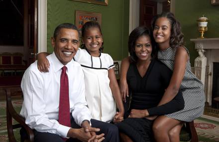 Unique Pictures of Malia and Sasha Obama Life at the White House