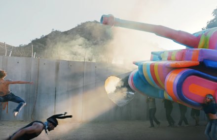 The New Diesel Campaign « MAKE LOVE NOT WALLS » Directed by David LaChapelle