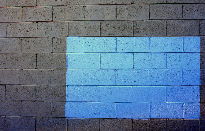 Sumptuous Walls Covered With Anti-graffiti Paint