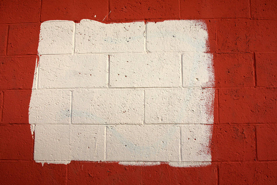 Sumptuous Walls Covered With Antigraffiti Paint Media