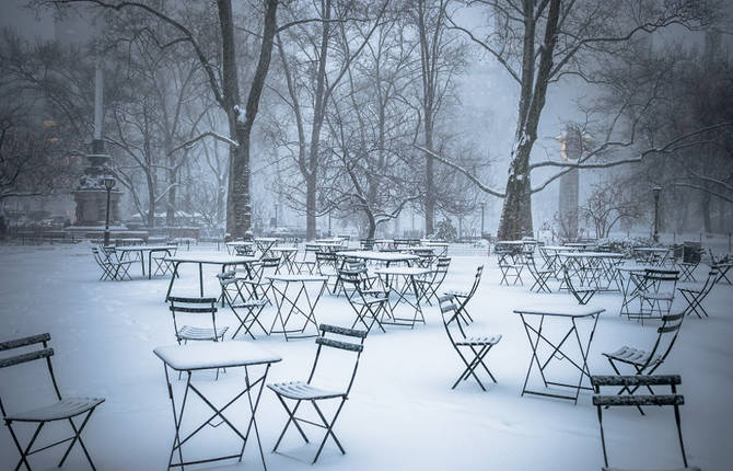 Stunning Pictures of Snowstorm in New York
