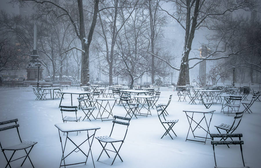 Stunning Pictures of Snowstorm in New York