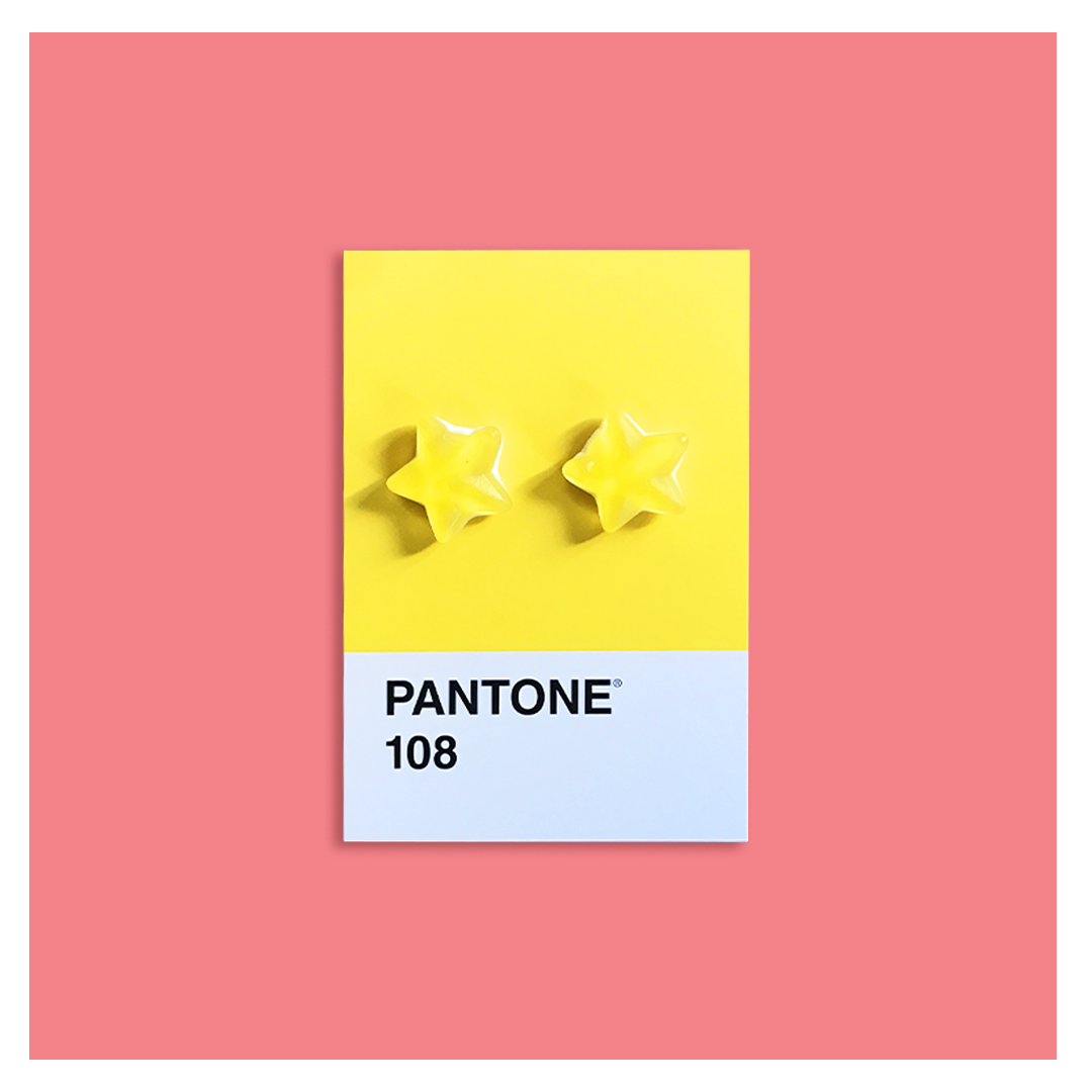 Pantone8