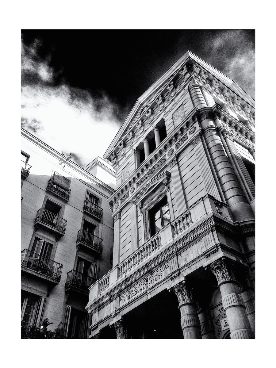 Superb B&W Architecture Photography in Barcelona-7