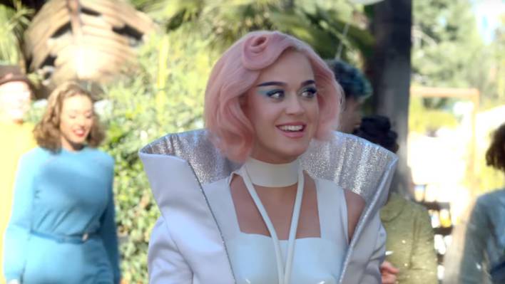 Katy Perry – Chained To The Rhythm ft. Skip Marley