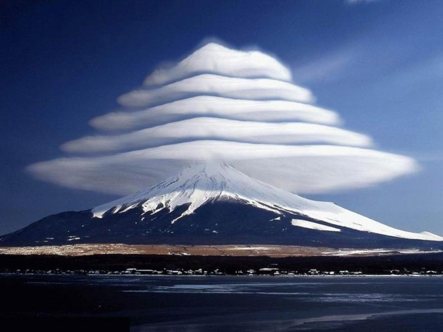 lenticular clouds6