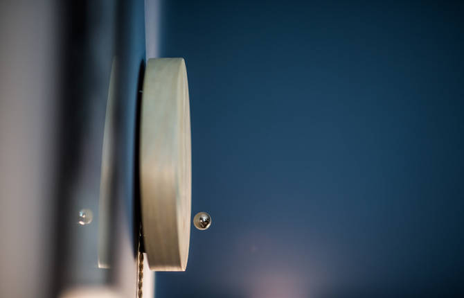 Magnetic Clock to Travel with Time in a Day