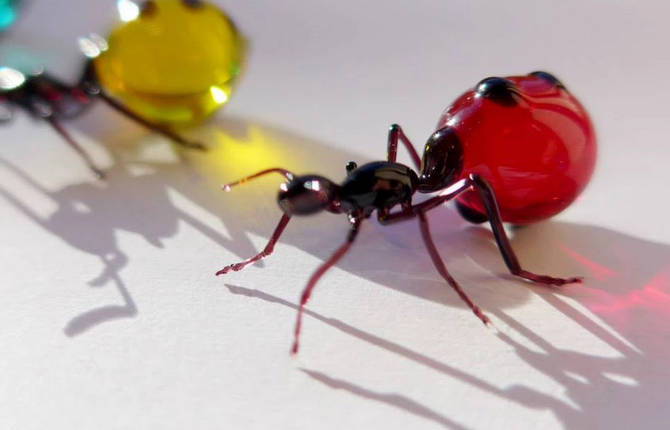 Tiny Beautiful Glass Animal Sculptures by Yuki Tsunoda