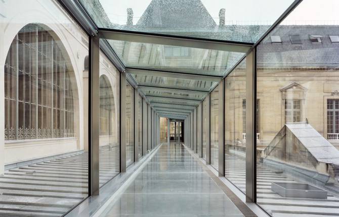Impressive Empty French National Library