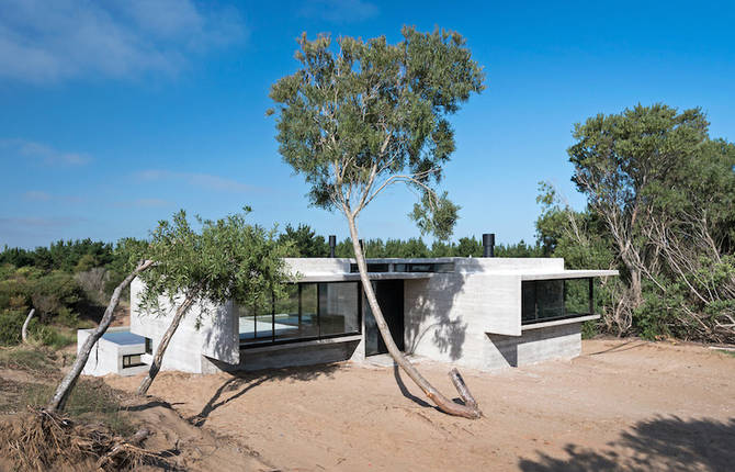 Concrete Blocks House by Luciano Kruk in Buenos Aires