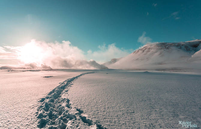 Incredible Pictures of Lunar Landscapes in Iceland