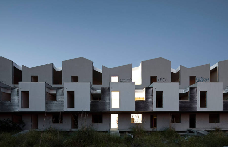 Beautiful Photographs of Buildings Left Empty After Crisis
