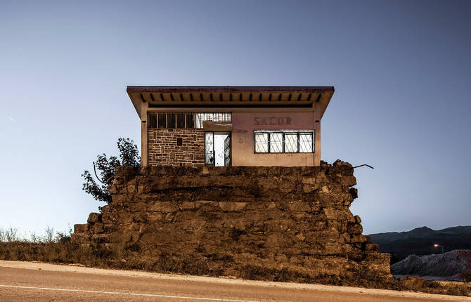Beautiful Photographs of Buildings Left Empty After Crisis