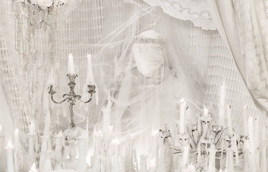 Photographs of Anonymous Women by Patty Carroll