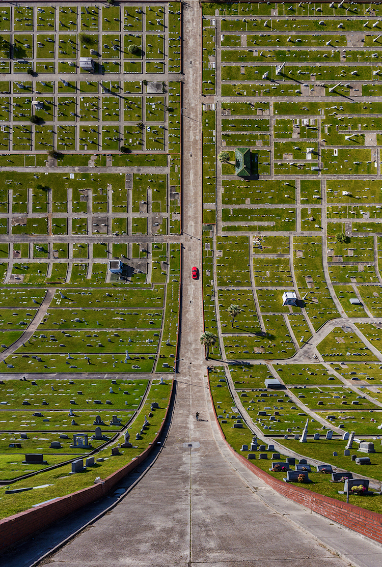 aydin-buyuktas-flatlands-ii-Cemetery-