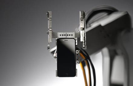 Liam the iPhone-Destroying Robots