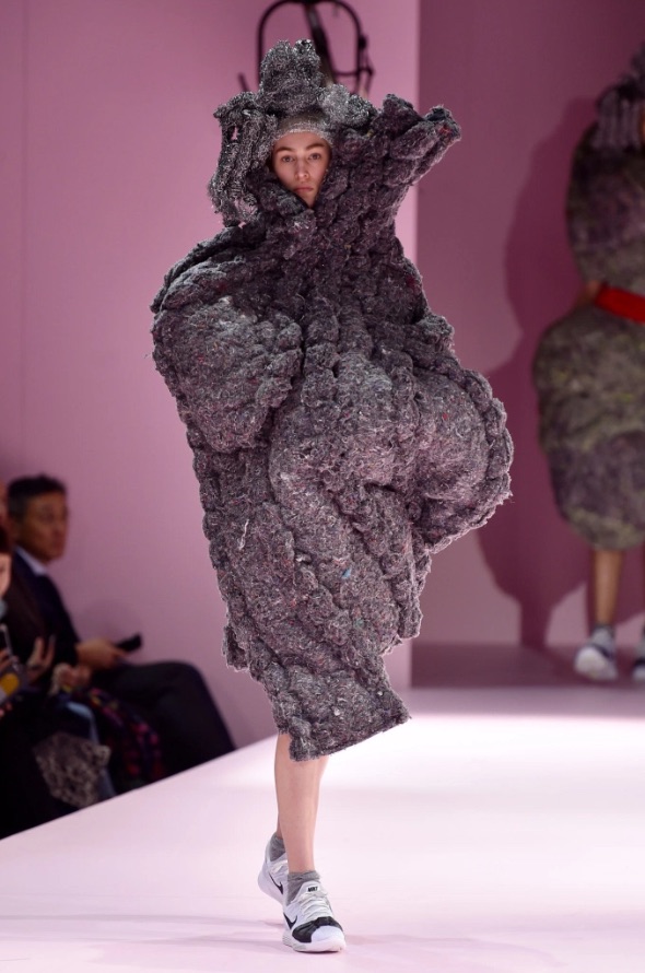 Incredible Fashion Creations by Rei Kawakubo – Fubiz Media